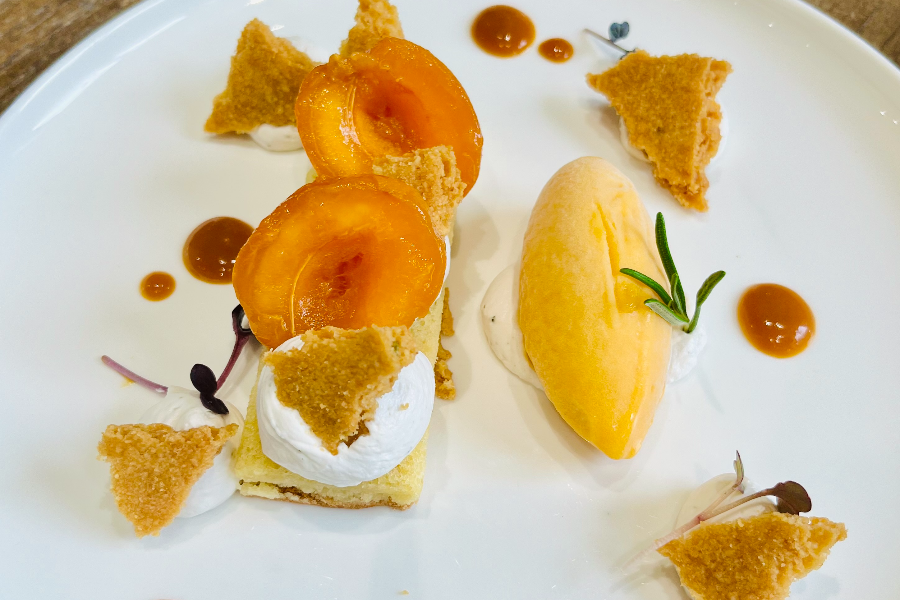 abricot et romarin - ©La Table des Dombes