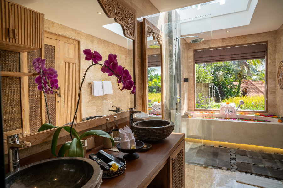 PURI GANGGA RESORT - BATHROOM