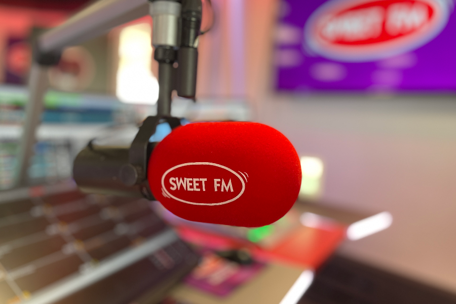 Micro Sweet FM - ©Sweet FM