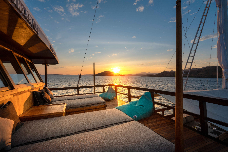 Sunset deck aboard The Oracle Yacht - ©copyright by The Oracle Yacht