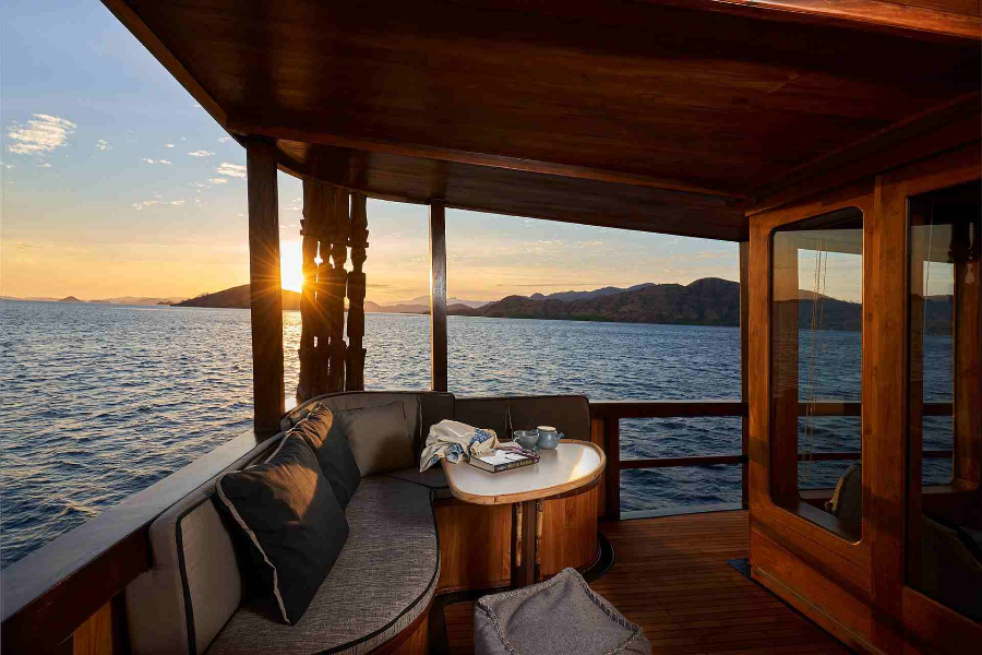 Witness beautiful sunset aboard - ©copyright by The Oracle Yacht