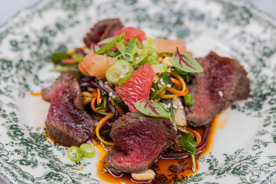 Tataki de boeuf, vinaigrette asiatique - ©Jessica Calvo