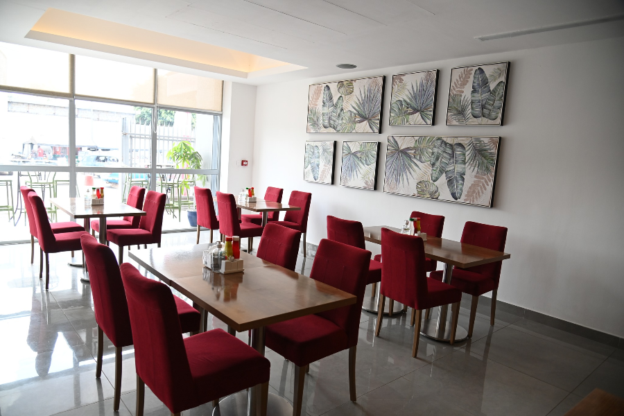 BUSINESS HOTEL ASTRAL