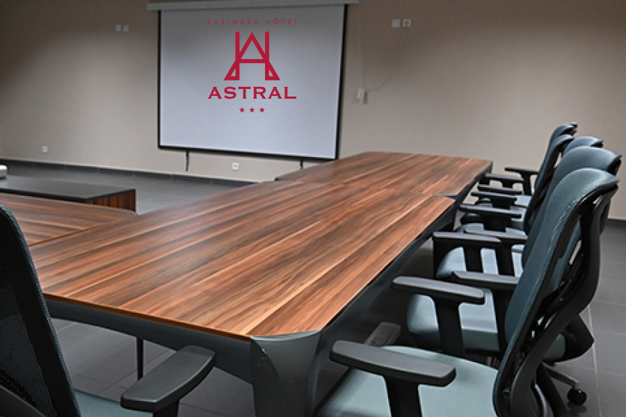 BUSINESS HOTEL ASTRAL