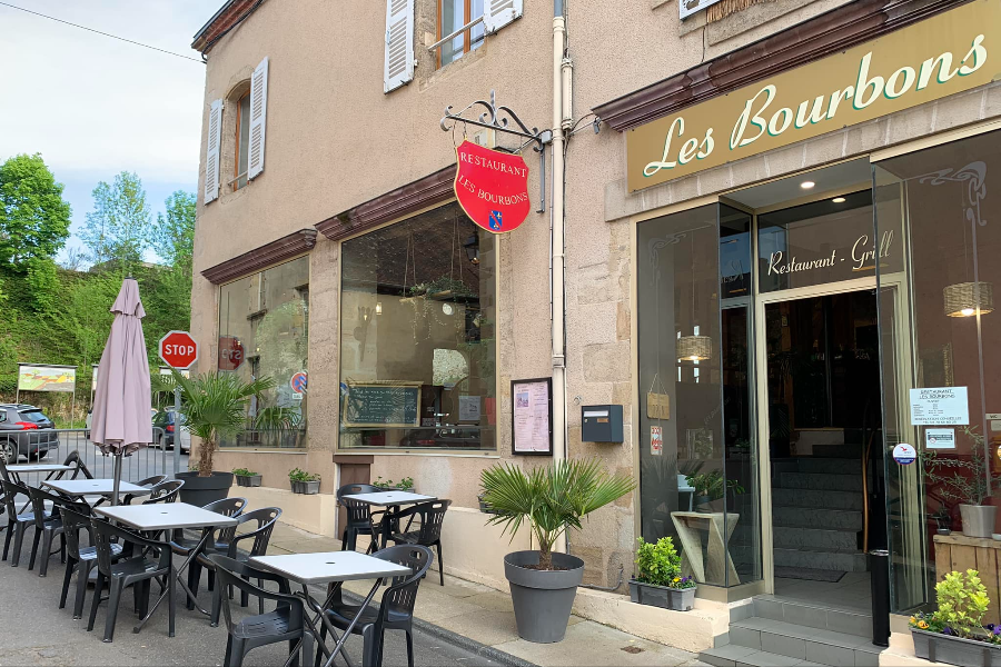  - ©RESTAURANT LES BOURBONS