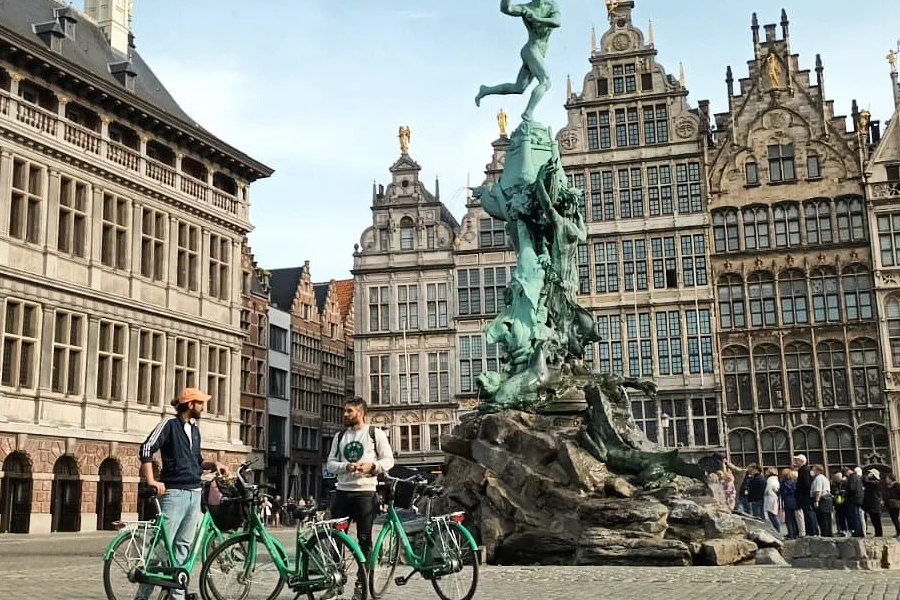  - ©ANTWERP BIKE TOURS