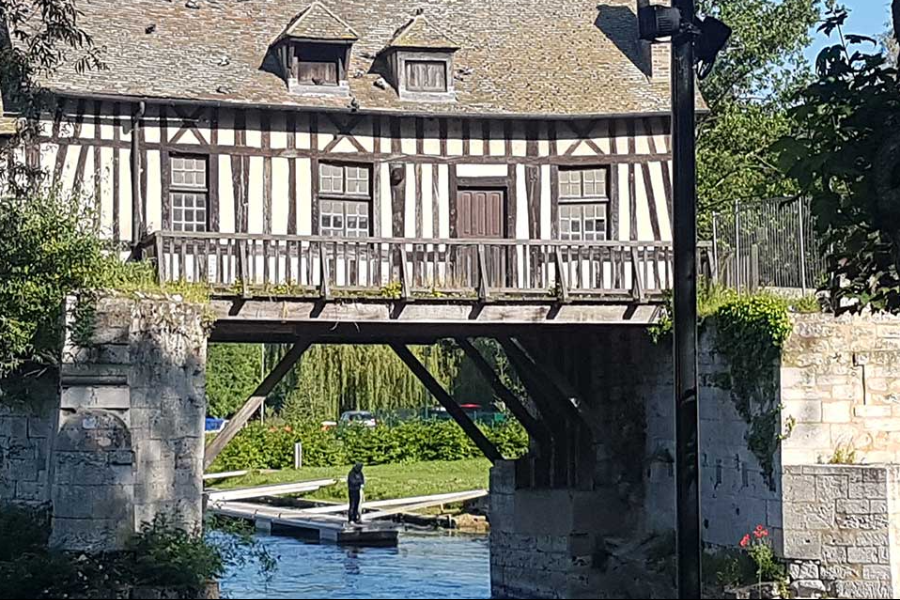 Location de roulotte en bord de Seine - ©reve-deboheme.com