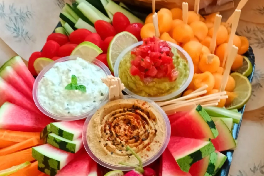 Plateau crudités pour apéro sur commande - ©Green by Colette