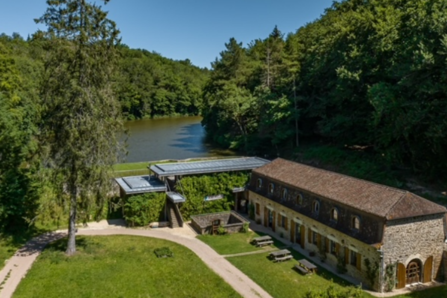 Maison du Parc Naturel Régional Périgord-Limousin - ©Déclic & Décolle