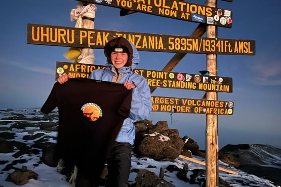 UHURU PEAK KILIMANJARO - ©OWNER