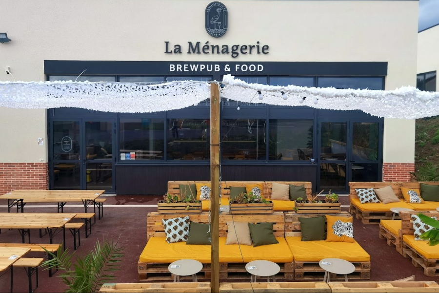 LA MÉNAGERIE