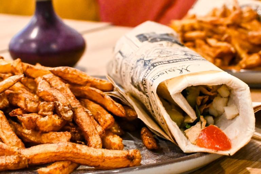 AMINE'Z LEBANESE WRAPS