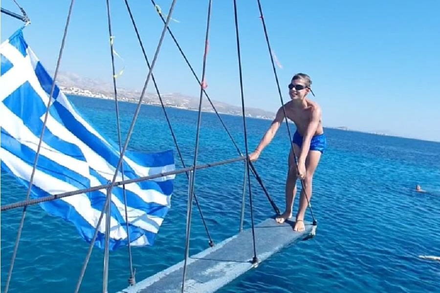  - ©NAXOS SAILING TOURS