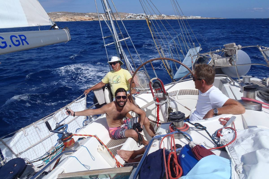  - ©NAXOS SAILING TOURS