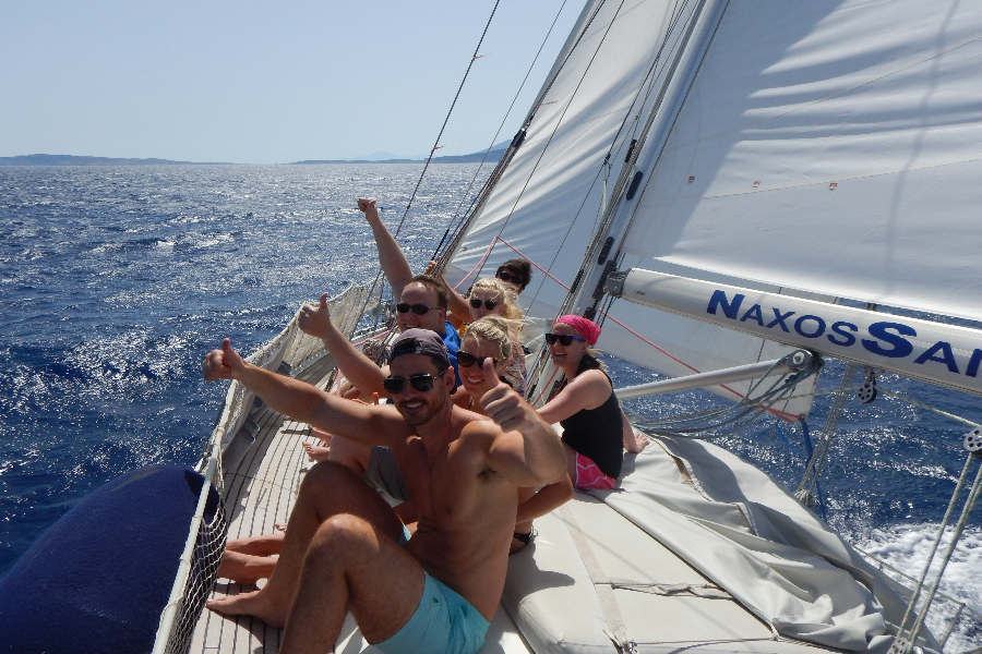  - ©NAXOS SAILING TOURS