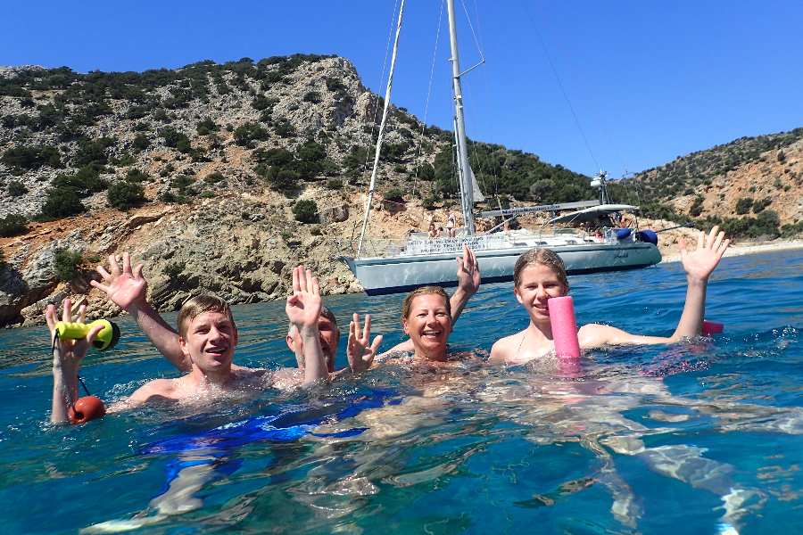 NAXOS SAILING TOURS - ©NAXOS SAILING TOURS