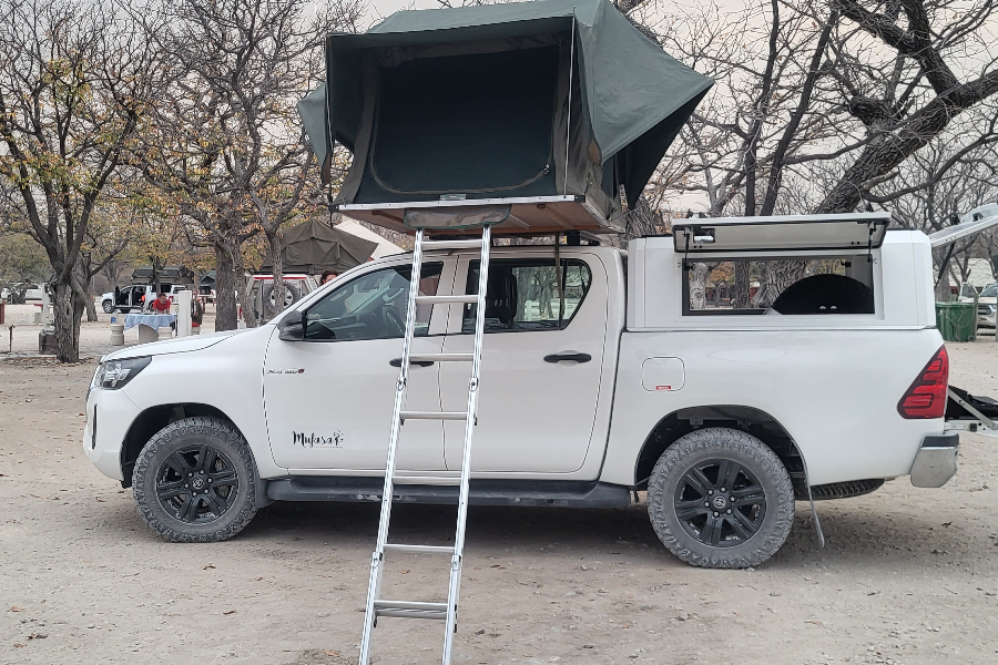 Dust and Gravel, one campsite at a time - ©Veerle Lootvoet