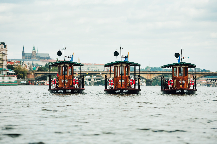  - ©PRAGUE VENICE - CROISIÈRE EN BATEAU