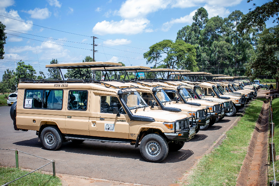 flotte voiture pour safaris - ©Explorer Kenya Safaris