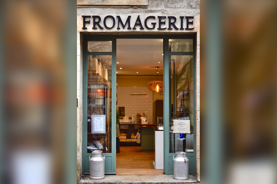  - ©FROMAGERIE SUR LE PLATEAU