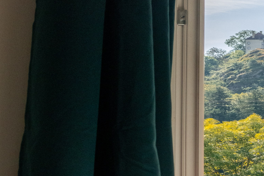 Chambre avec vue sur le château - ©Adrien de La Ville-Baugé