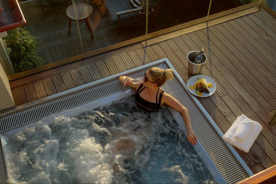 THE M SPA