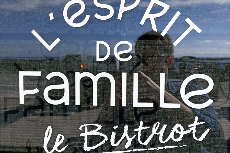 Le Bistrot L'Esprit de Famille à Penmarch - ©Enora Heurtebize