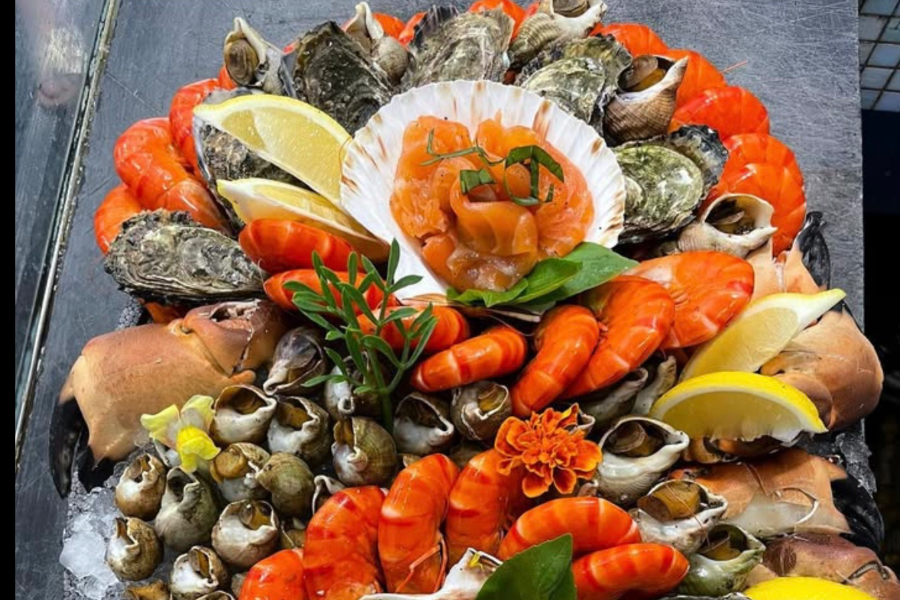 Plateau de fruits de mer excellent - ©Poissonnerie du Pyla