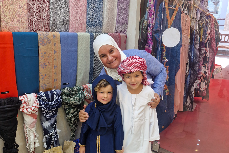 NOHA ABOULOYOUN - GUIDE FRANCOPHONE