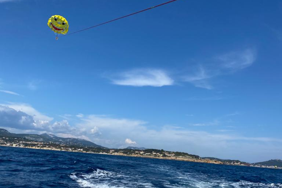 PARACHUTE SABLAIS