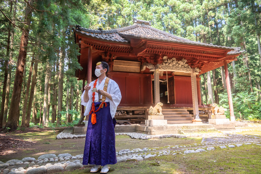 Temple de Honmyoji (sokushinbutsu de Honmyokai-Shonin) - ©DEGAM Tsuruoka Tourism Bureau