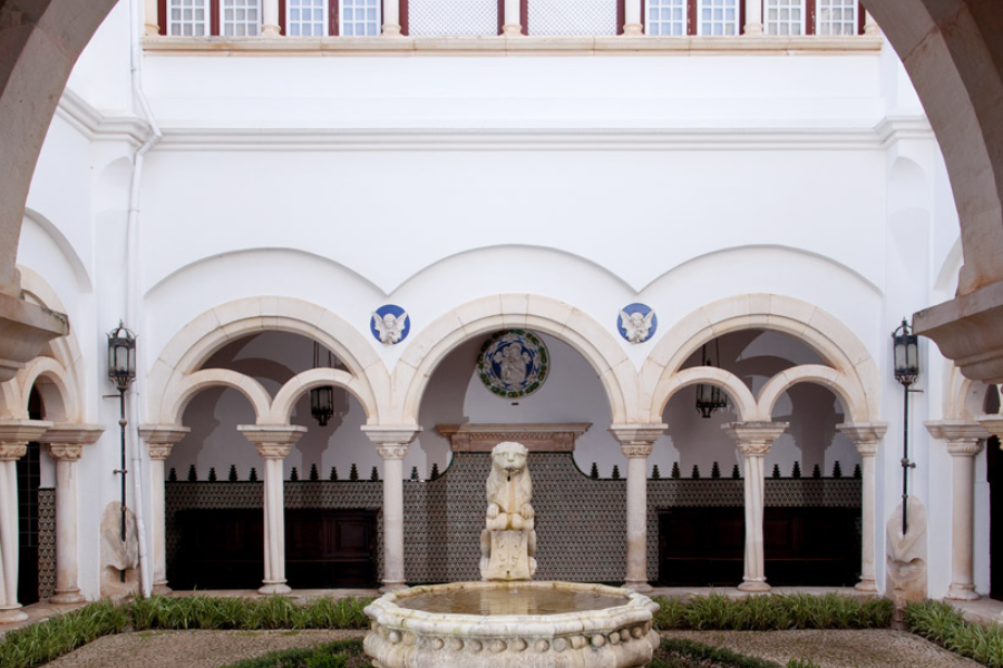 Museu Condes de Castro Guimarães