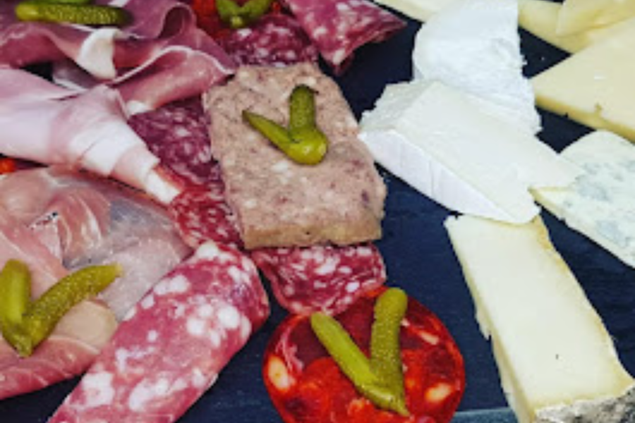 CHARCUTERIE - ©CHARCUTERIE