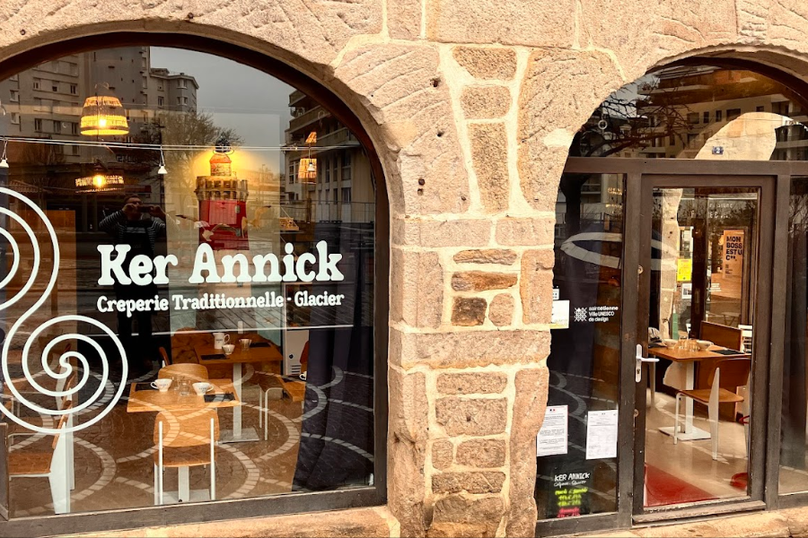 KER ANNICK