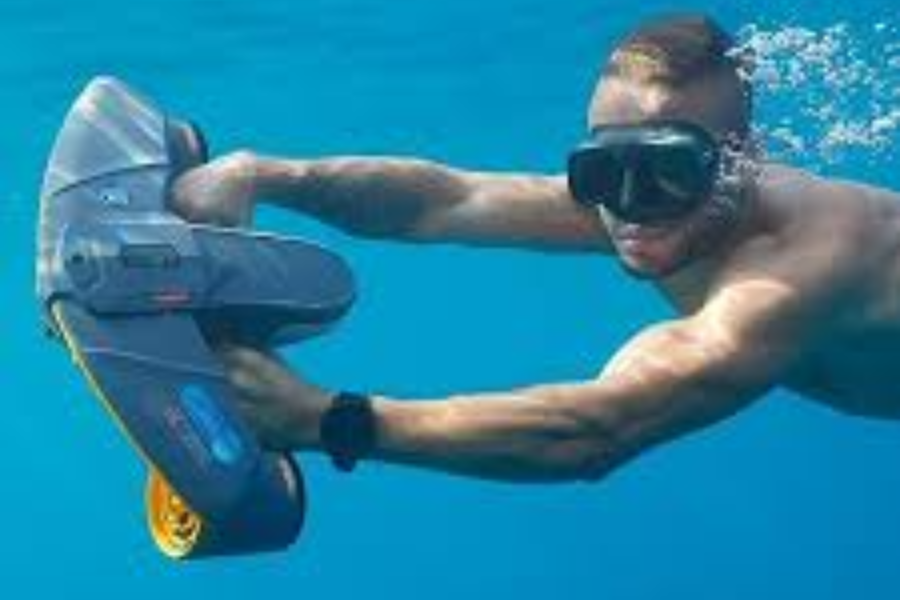 SCOOTER SOUS MARIN