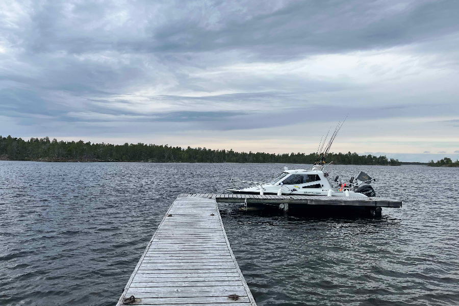 Private boat trips to wilderness