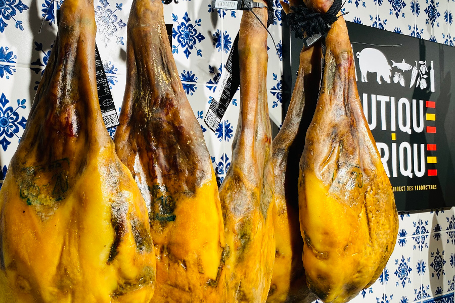 En vente des Paletas 100% ibériques Pata Negra avec Os
