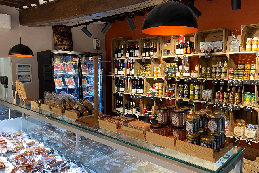 L’intérieur de la boutique