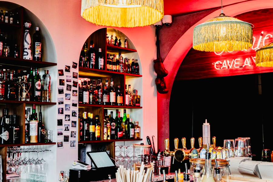 Nouveau bar, trinquer le cornichon
