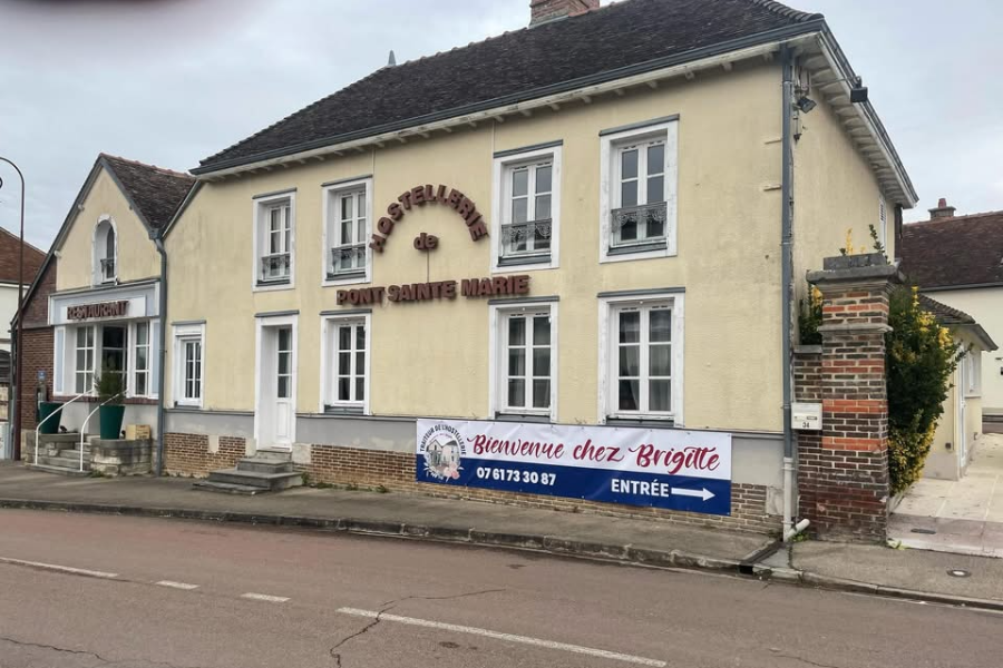 RESTAURANT CHEZ BRIGITTE LE TRAITEUR DE L'HOSTELLERIE