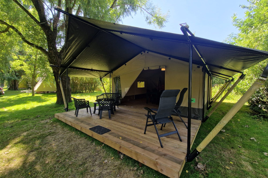 CAMPING SAINTES GRANDES RIVES