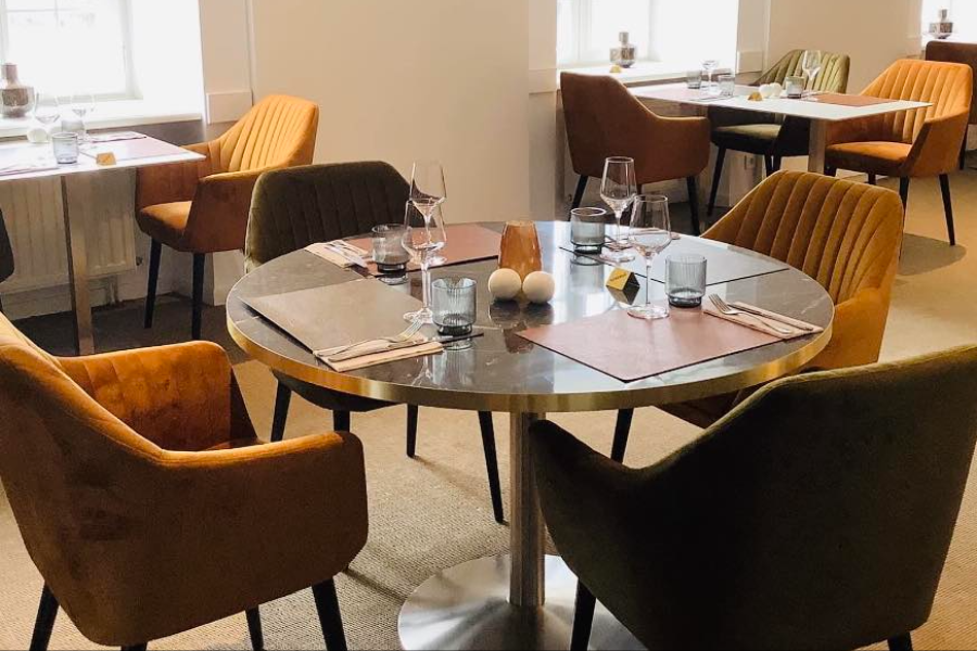 LA TABLE DU MESMEUR