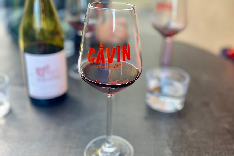 Verre Le Cavin Cave à Vins Bagnères de Bigorre