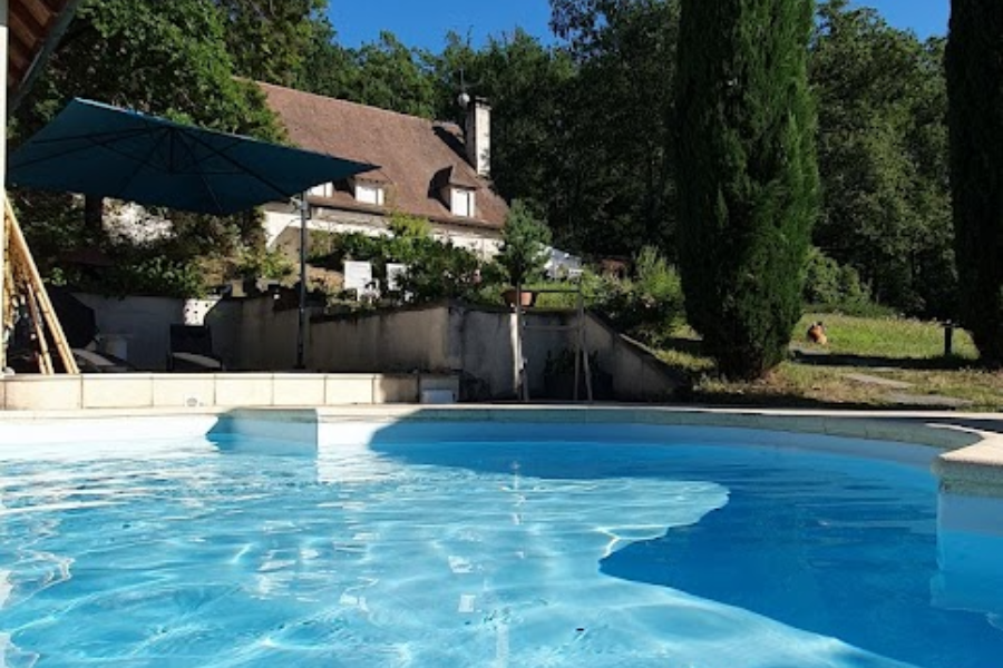 LES BOIS DE RAVEL