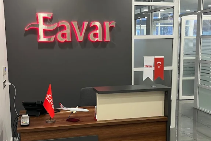 EAVAR DREAMS TRAVEL