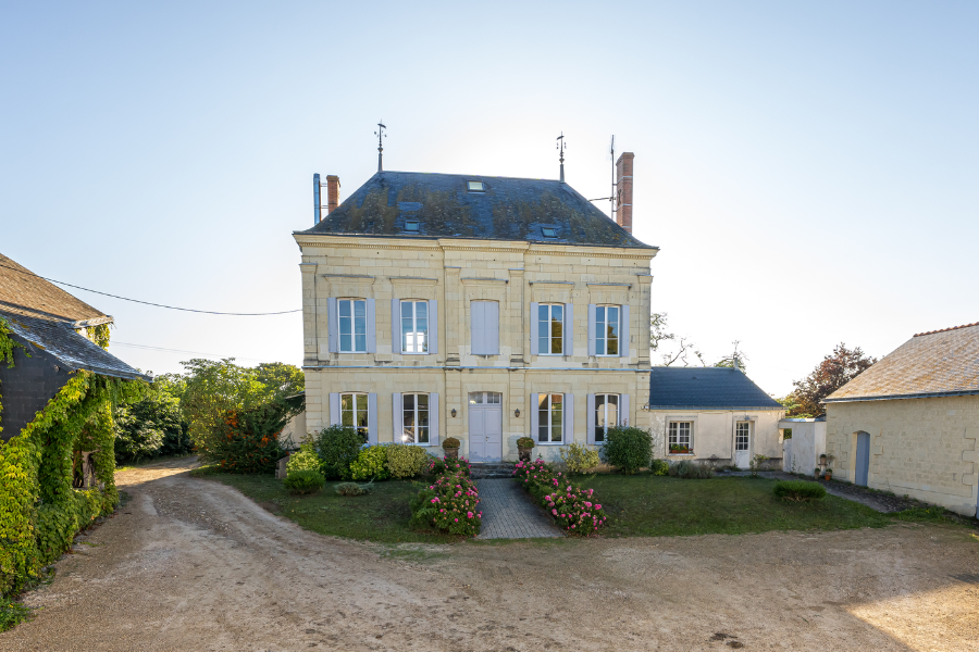 Cour du Domaine
