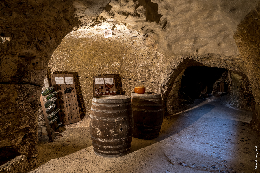 Cave troglodyte du domaine