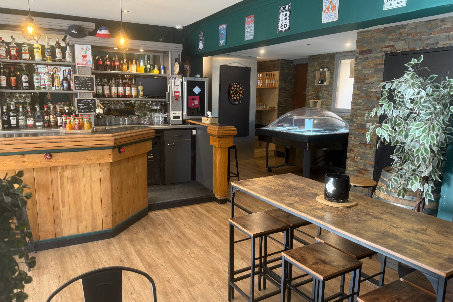 bar