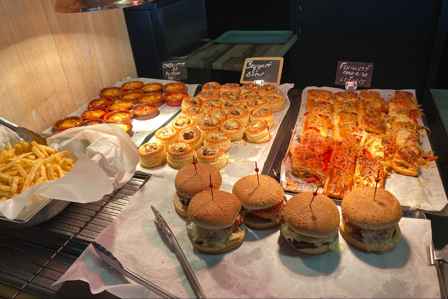 LA BUFFETERIE