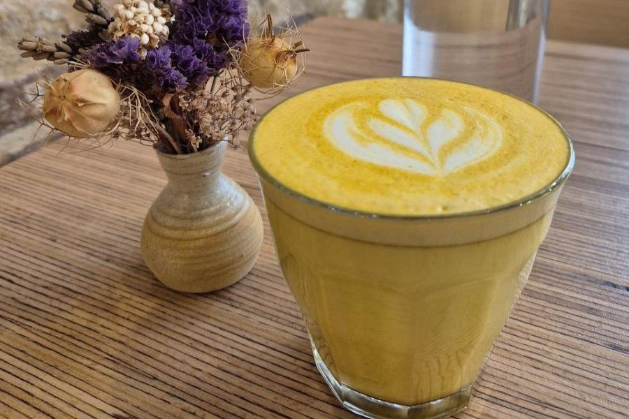Golden Latte Coffee Shop Esperluette